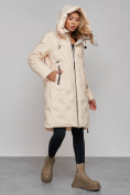 Оптом Пальто утепленное молодежное зимнее женское бежевого цвета 59121B в Омске, фото 6
