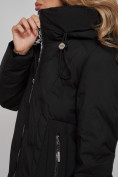 Оптом Пальто утепленное молодежное зимнее женское черного цвета 59121Ch в Новосибирске, фото 16