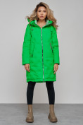 Оптом Пальто утепленное молодежное зимнее женское зеленого цвета 59122Z