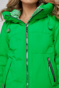 Оптом Пальто утепленное молодежное зимнее женское зеленого цвета 59122Z, фото 16
