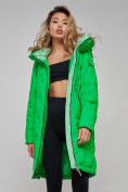 Оптом Пальто утепленное молодежное зимнее женское зеленого цвета 59122Z, фото 19