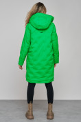 Оптом Пальто утепленное молодежное зимнее женское зеленого цвета 59122Z в  Красноярске, фото 4