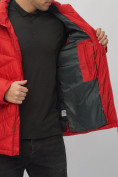 Оптом Куртка спортивная мужская с капюшоном красного цвета 62176Kr в Екатеринбурге, фото 13