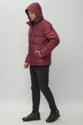 Оптом Куртка спортивная мужская с капюшоном бордового цвета 62186Bo в Екатеринбурге, фото 7