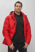 Оптом Куртка спортивная мужская с капюшоном красного цвета 62190Kr в Екатеринбурге, фото 19