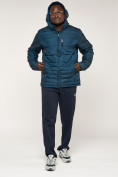 Оптом Куртка спортивная мужская с капюшоном темно-синего цвета 62220TS в Казани, фото 3