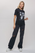 Оптом Женские футболки с принтом черного цвета 65016Ch в Казани, фото 2