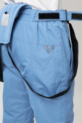 Оптом Полукомбинезон брюки горнолыжные женские big size голубого цвета 66413Gl в Казани, фото 9