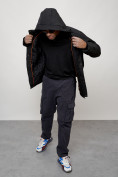 Оптом Парка мужская с капюшоном демисезонная черного цвета 6830Ch в Казани, фото 3