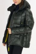 Оптом Куртка зимняя big size болотного цвета 72117Bt в Казани, фото 15