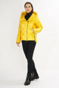 Оптом Куртка зимняя желтого цвета 7223J в Екатеринбурге, фото 4