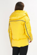 Оптом Куртка зимняя желтого цвета 7223J в Екатеринбурге, фото 7
