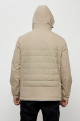 Оптом Куртка молодежная мужская весенняя с капюшоном бежевого цвета 7302B в Уфе, фото 2