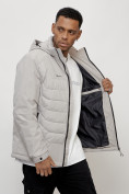 Оптом Куртка молодежная мужская весенняя с капюшоном светло-серого цвета 7302SS, фото 14