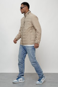 Оптом Куртка молодежная мужская весенняя 2024 года бежевого цвета 7305B в Барнауле, фото 2