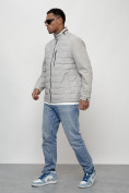 Оптом Куртка молодежная мужская весенняя 2024 года светло-серого цвета 7305SS в Оренбурге, фото 2