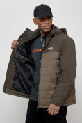 Оптом Куртка молодежная мужская весенняя с капюшоном коричневого цвета 7306K в Уфе, фото 4