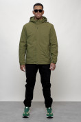 Оптом Куртка молодежная мужская весенняя с капюшоном зеленого цвета 7307Z в Волгоградке