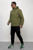 Оптом Куртка молодежная мужская весенняя с капюшоном зеленого цвета 7307Z в Кемерово, фото 2