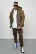 Оптом Куртка молодежная мужская весенняя с капюшоном коричневого цвета 7312K, фото 12