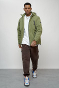 Оптом Куртка молодежная мужская весенняя с капюшоном зеленого цвета 7312Z в Воронеже, фото 17
