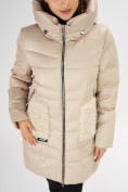 Оптом Куртка зимняя big size бежевого цвета 7519B в Казани, фото 11