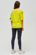 Оптом Женские футболки с принтом желтого цвета 76024J в Казани, фото 2