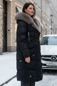Оптом Двубортное пальто зимнее утепленное с мехом и капюшоном черного цвета 7626Ch, фото 2
