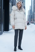 Оптом Куртка зимняя женская с мехом и капюшоном тренд бежевого цвета 7639B, фото 4