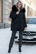 Оптом Куртка зимняя женская с мехом и капюшоном тренд черного цвета 7656Ch, фото 4