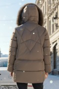 Оптом Куртка зимняя женская с мехом и капюшоном тренд коричневого цвета 7656K, фото 2