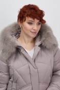 Оптом Куртка зимняя женская с мехом и капюшоном тренд светло-коричневого цвета 7656SK, фото 8