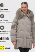 Оптом Куртка зимняя женская с мехом и капюшоном тренд коричневого цвета 7660K
