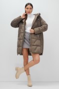 Оптом Куртка зимняя женская классическая с капюшоном коричневого цвета 7671K, фото 14