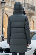 Оптом Куртка зимняя женская классическая с капюшоном темно-серого цвета 7671TC, фото 2