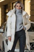Оптом Пальто зимнее утепленное с капюшоном женское бежевого цвета 7700B, фото 2