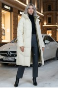 Оптом Пальто зимнее утепленное с капюшоном женское бежевого цвета 7702B, фото 2