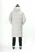 Оптом Куртка удлинённая мужская зимняя светло-серого цвета 7708SS в Казани, фото 6