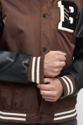 Оптом Бомбер мужской демисенный коричневого цвета 77192K в Казани, фото 11