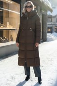 Оптом Пальто зимнее утепленное с капюшоном женское коричневого цвета 7729K, фото 5
