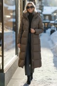 Оптом Пальто зимнее утепленное с капюшоном женское светло-коричневого цвета 7729SK, фото 2