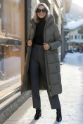 Оптом Пальто зимнее утепленное с капюшоном женское темно-серого цвета 7729TC, фото 5