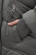Оптом Куртка зимняя женская с мехом и капюшоном тренд темно-зеленого цвета 7737TZ, фото 5