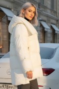 Оптом Куртка зимняя женская с большим капюшоном модная бежевого цвета 7739B, фото 3