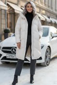 Оптом Пальто зимнее утепленное с капюшоном женское бежевого цвета 7747B, фото 5