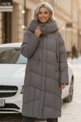 Оптом Пальто зимнее утепленное с капюшоном женское темно-серого цвета 7748TC, фото 4