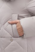 Оптом Пальто зимнее утепленное с мехом и капюшоном тренд светло-коричневого цвета 7753SK, фото 11