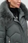 Оптом Куртка зимняя женская с мехом и капюшоном тренд темно-серого цвета 7759TC, фото 5