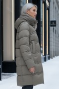 Оптом Пальто зимнее утепленное с капюшоном женское светло-коричневого цвета 7779SK, фото 3