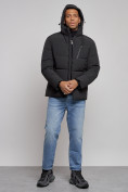 Оптом Куртка зимняя молодежная мужская с капюшоном черного цвета 8320Ch в Казани, фото 5